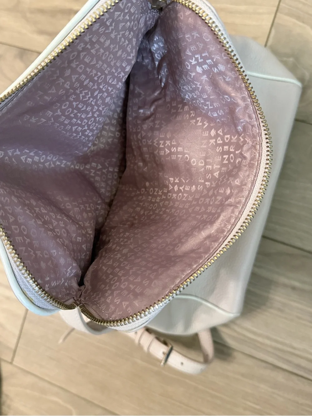 Kate Spade New York Chester Street Miri Women's Pebbled Leather Crossbody Bag